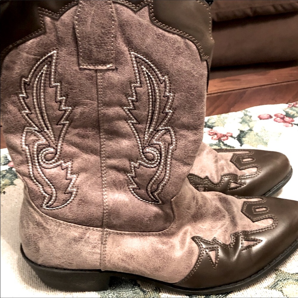 MOJO MOXY boots fits women 5.5